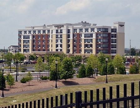 Courtyard By Marriott Philadelphia Lansdale Hotel Exterior photo